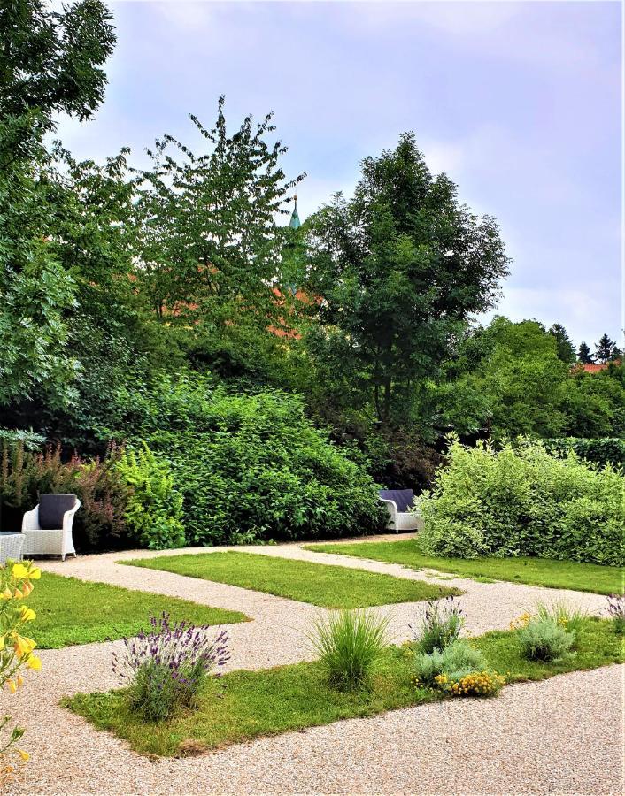 Garden Residence Prague Castle Exteriör bild